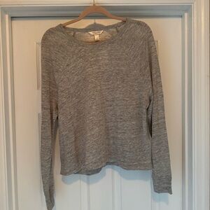 Banana Republic Light Gray Linen Top. Size L. NWT